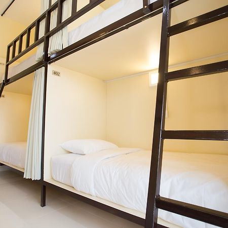 V Canggu Dormitory エクステリア 写真