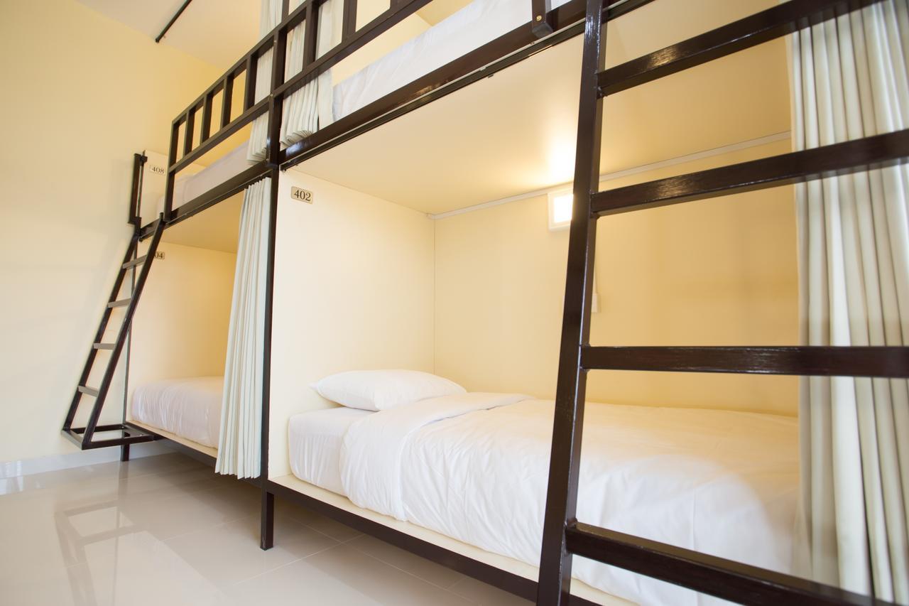 V Canggu Dormitory エクステリア 写真