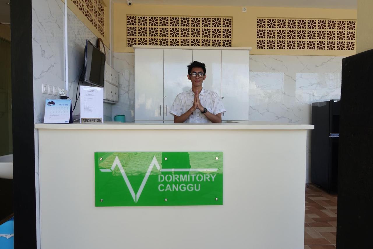 V Canggu Dormitory エクステリア 写真